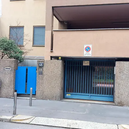 Daire De Angeli, Vicino A Fiera, Duomo, San Siro *